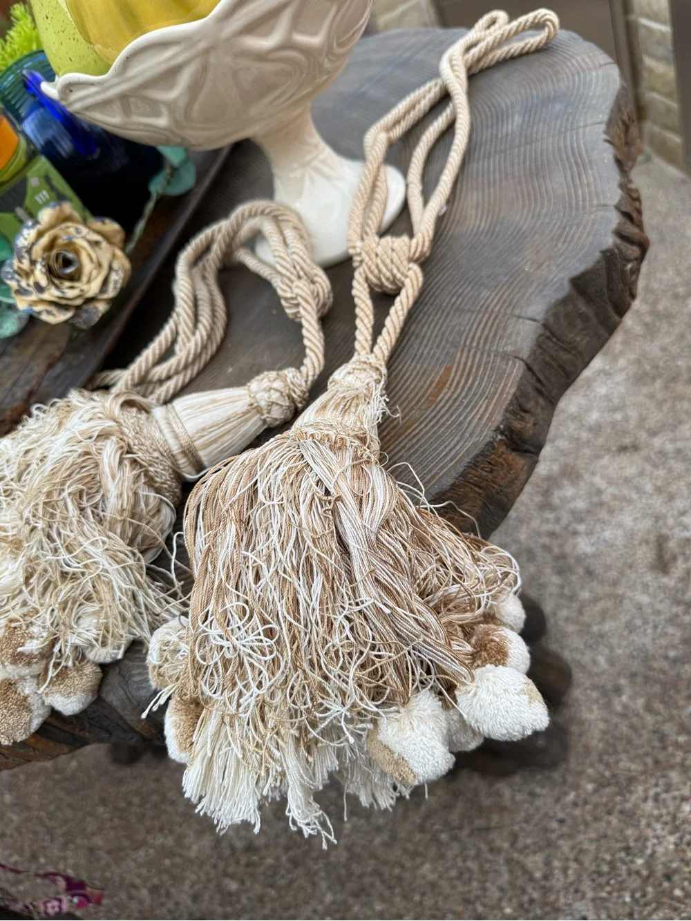 Vintage Beige Tassel Curtain Tiebacks in Natural Tone